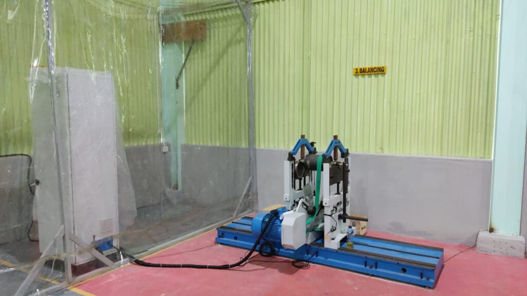 BALANCING MACHINE